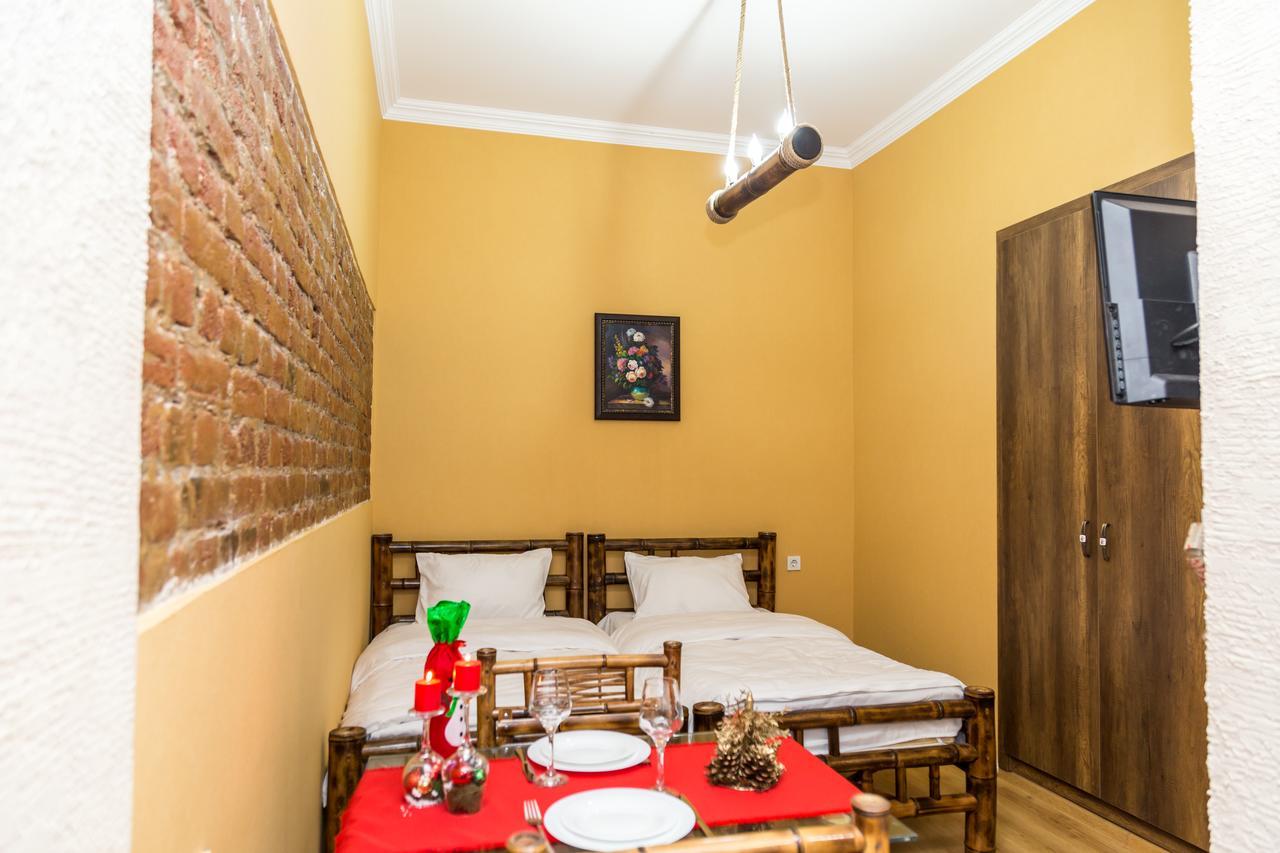 Atlant Hotel Tbilisi Exterior photo